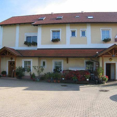 Fruehstueckspension Koelich Klagenfurt am Woerthersee Ngoại thất bức ảnh