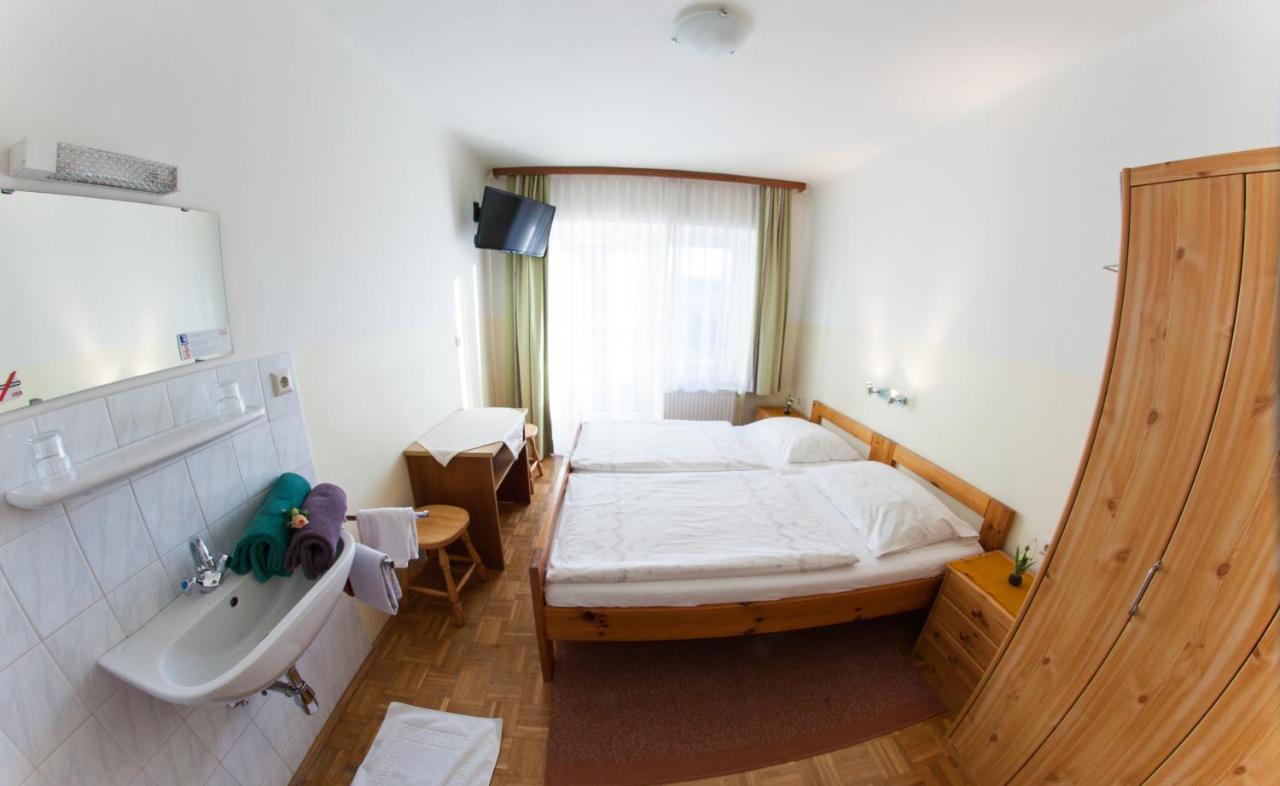 Fruehstueckspension Koelich Klagenfurt am Woerthersee Ngoại thất bức ảnh
