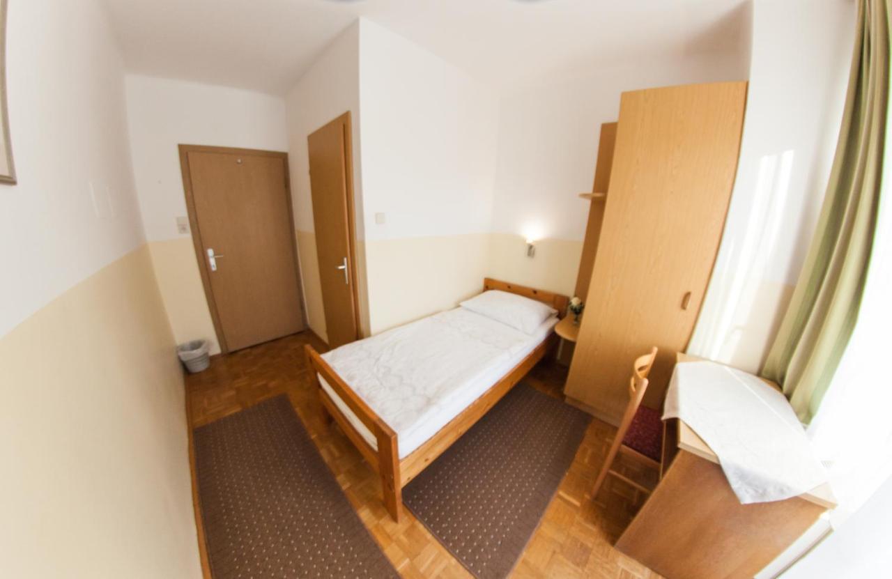 Fruehstueckspension Koelich Klagenfurt am Woerthersee Ngoại thất bức ảnh