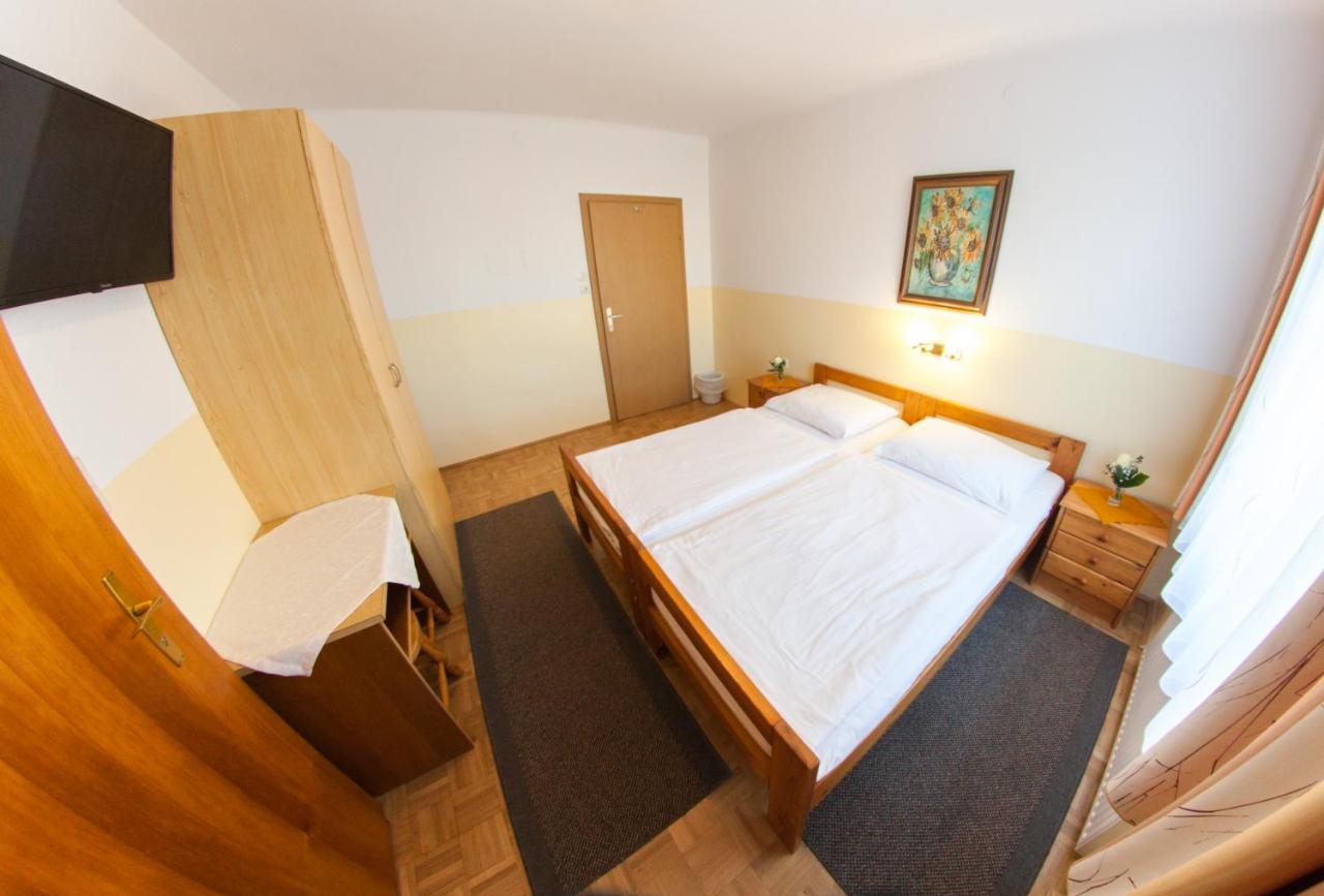 Fruehstueckspension Koelich Klagenfurt am Woerthersee Ngoại thất bức ảnh