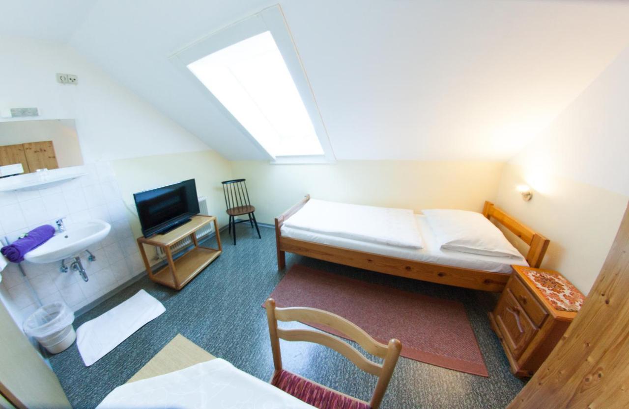 Fruehstueckspension Koelich Klagenfurt am Woerthersee Ngoại thất bức ảnh